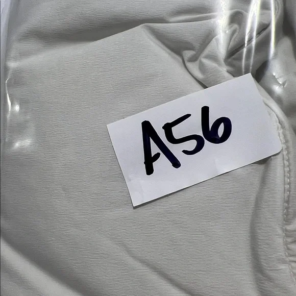 Lululemon pullover jacket size 10
CLOSET CLEAN OUT SALE! - Picture 9 of 9